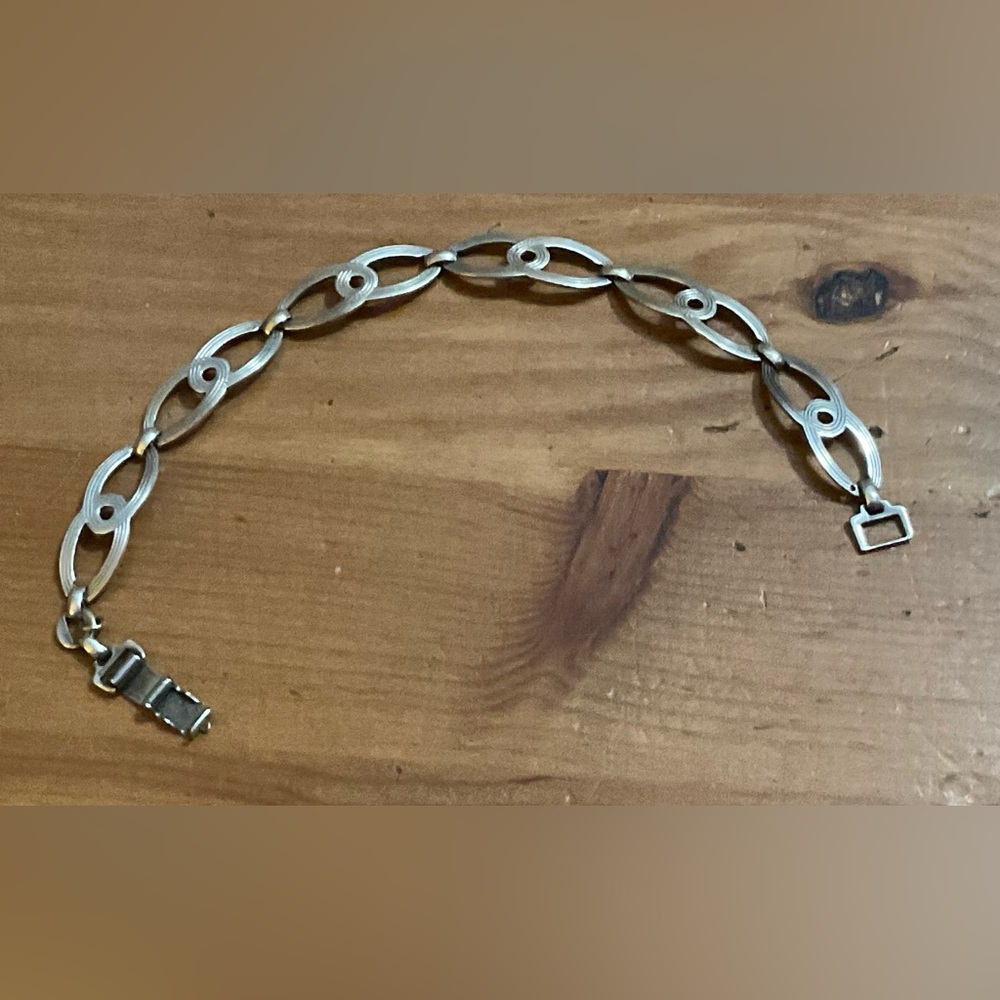 WE Richard: oval link sterling silver vintage art Delco 8’’inches Chain Bracelet